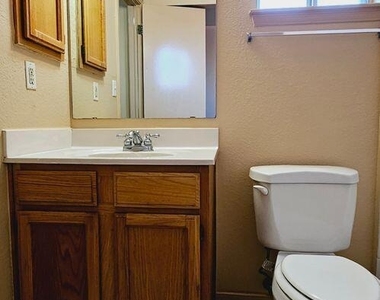 3903 Van Buren Avenue - Photo Thumbnail 11