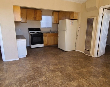 8817 Lawson Street - Photo Thumbnail 2