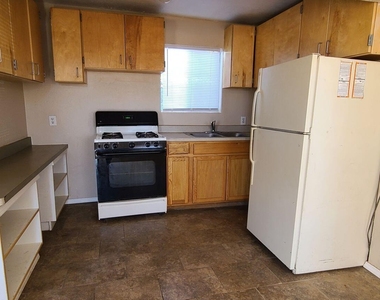 8817 Lawson Street - Photo Thumbnail 1