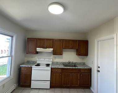 42 Jefferson Avenue - Photo Thumbnail 1