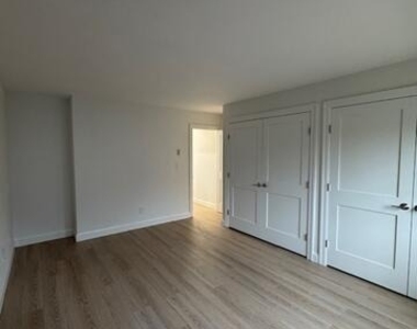 38b Putnam Green - Photo Thumbnail 4