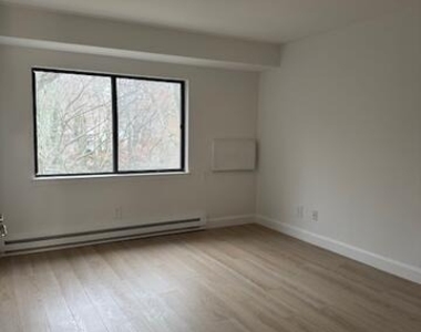 38b Putnam Green - Photo Thumbnail 3