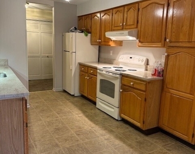 365 Mather Street - Photo Thumbnail 3