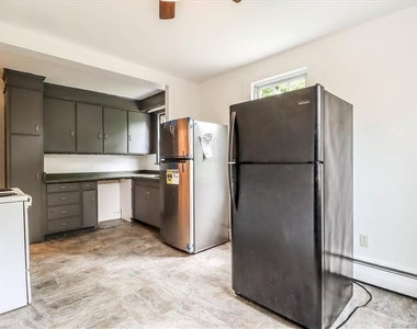 14 Poplar Street - Photo Thumbnail 4