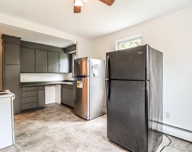 14 Poplar Street - Photo Thumbnail 3
