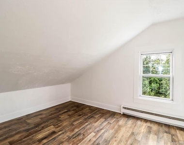 14 Poplar Street - Photo Thumbnail 26