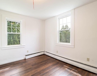 14 Poplar Street - Photo Thumbnail 17