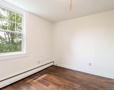 14 Poplar Street - Photo Thumbnail 18