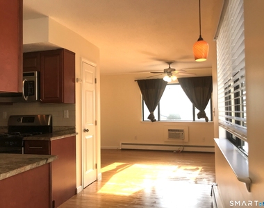 60 Plainfield Avenue - Photo Thumbnail 13