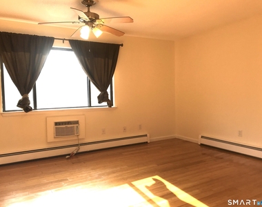 60 Plainfield Avenue - Photo Thumbnail 5