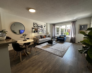 52 Forest Street - Photo Thumbnail 11