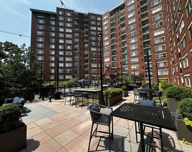 52 Forest Street - Photo Thumbnail 21