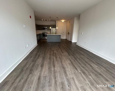112a Southfield Avenue - Photo Thumbnail 17