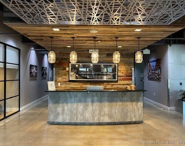 112a Southfield Avenue - Photo Thumbnail 1