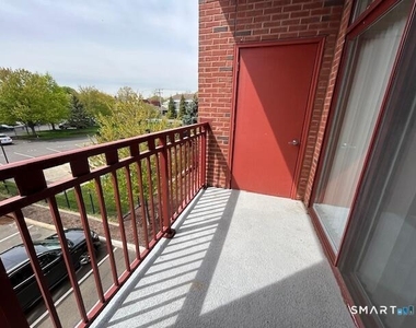 112a Southfield Avenue - Photo Thumbnail 16
