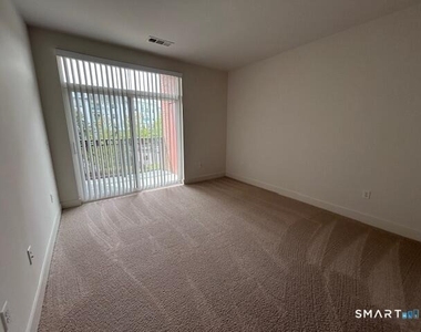 112a Southfield Avenue - Photo Thumbnail 18