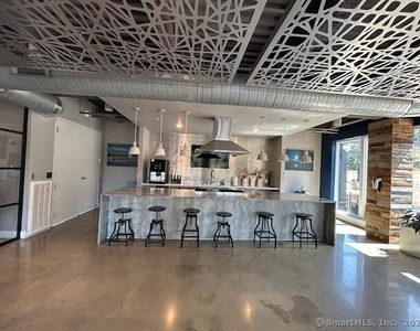 112a Southfield Avenue - Photo Thumbnail 6