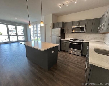 112a Southfield Avenue - Photo Thumbnail 2