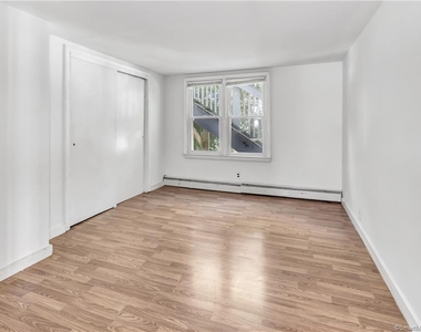156 New Haven Avenue - Photo Thumbnail 11