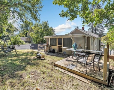 156 New Haven Avenue - Photo Thumbnail 18