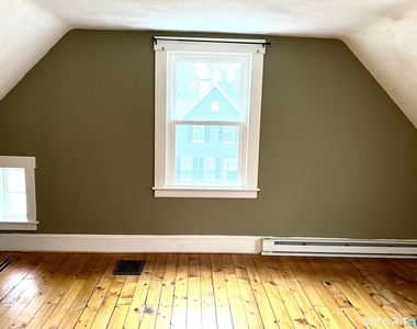 130 Platt Avenue - Photo Thumbnail 6