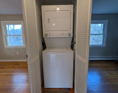 414 Salmon Brook Street - Photo Thumbnail 10