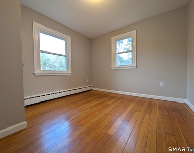 414 Salmon Brook Street - Photo Thumbnail 7