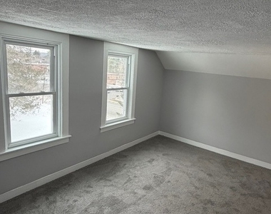 122 River Road - Photo Thumbnail 14