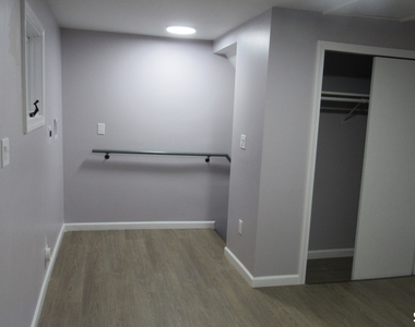 17 Woodbine Street - Photo Thumbnail 20