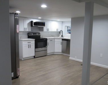 17 Woodbine Street - Photo Thumbnail 4