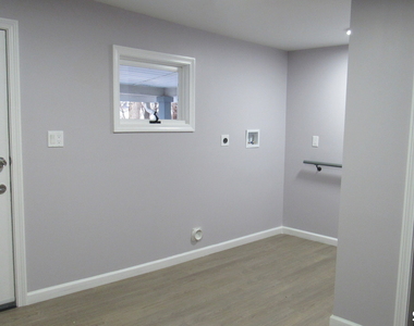 17 Woodbine Street - Photo Thumbnail 3