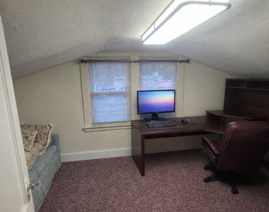 466 Derby Avenue - Photo Thumbnail 7