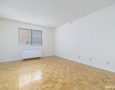 143 Hoyt Street - Photo Thumbnail 14