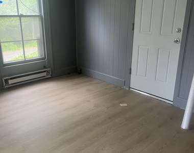 267 Rockwell Street - Photo Thumbnail 10