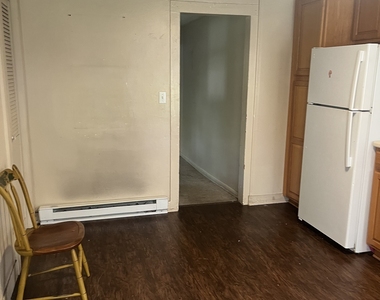 267 Rockwell Street - Photo Thumbnail 4