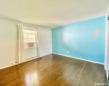 24 College Street - Photo Thumbnail 10