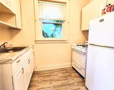 5649 Phillips Ave - Photo Thumbnail 5
