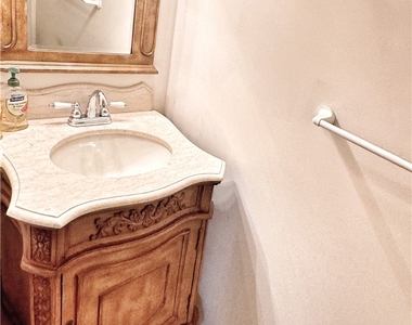 203 Sonie Dr - Photo Thumbnail 8
