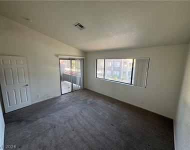 5050 S Rainbow Boulevard - Photo Thumbnail 10