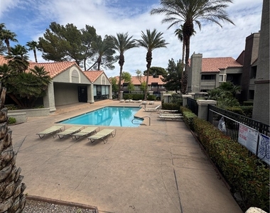 5050 S Rainbow Boulevard - Photo Thumbnail 17