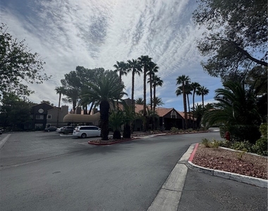 5050 S Rainbow Boulevard - Photo Thumbnail 14