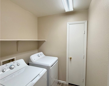 5712 Viberti Court - Photo Thumbnail 22