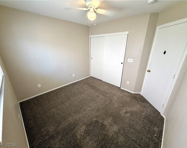 5712 Viberti Court - Photo Thumbnail 24