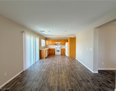 5712 Viberti Court - Photo Thumbnail 7