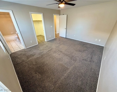 5712 Viberti Court - Photo Thumbnail 15