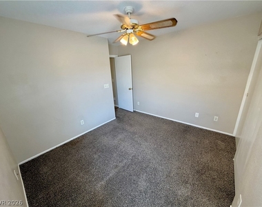 5712 Viberti Court - Photo Thumbnail 29