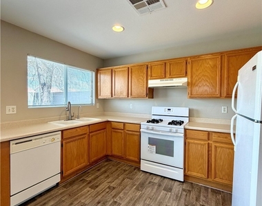 5712 Viberti Court - Photo Thumbnail 11