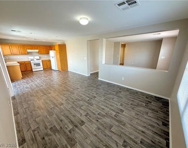 5712 Viberti Court - Photo Thumbnail 6