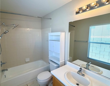 5712 Viberti Court - Photo Thumbnail 18