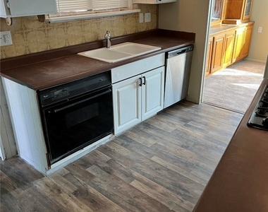 5374 N Sir Richard Drive - Photo Thumbnail 9